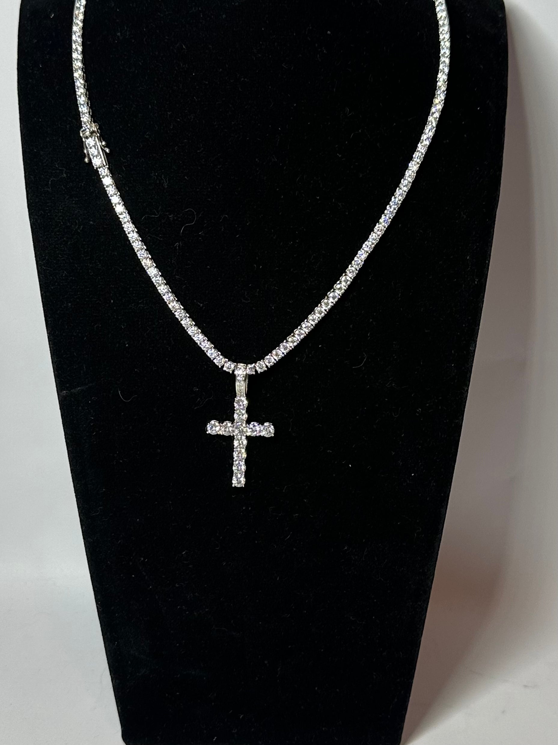 Dije de cruz 4MM