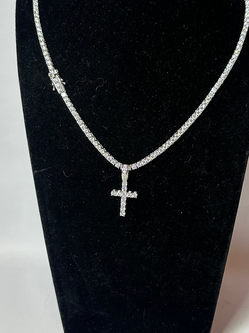 Dije de cruz 2MM